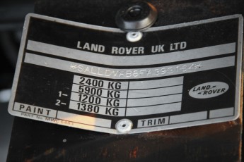 2A-053-Land-Rover-Defender-D90-393164