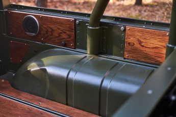 2B-046-Convertible-Mercedes-G-250-080272