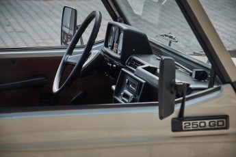 2B-065-Convertible-Mercedes-G-250-086737