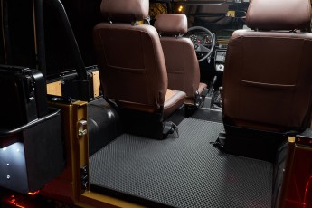 1-006-Convertible-Mercedes-G-250-074671