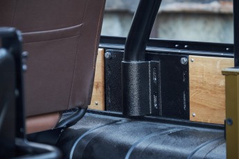 2B-092-Convertible-Mercedes-G-250-074671