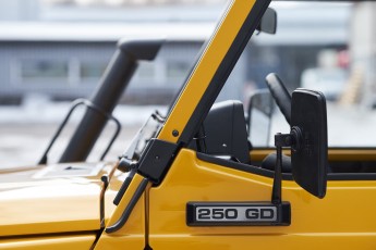 2B-015-Convertible-Mercedes-G-250-080080