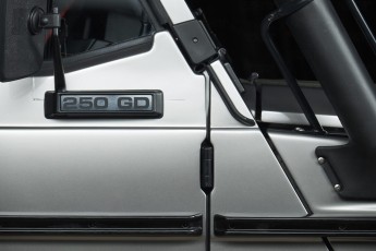 2A-018-Convertible-Mercedes-G-250-089361