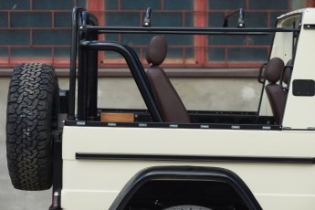 2B-007-Convertible-Mercedes-G-250-087173