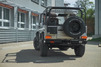 2B-015-Convertible-Mercedes-G-250-089361