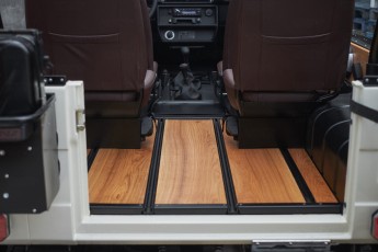 2B-045-Convertible-Mercedes-G-250-087173