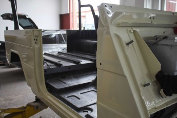 3-027-Convertible-Mercedes-G-250-087173