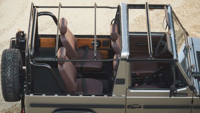 1-008-Convertible-Mercedes-G-250-077411