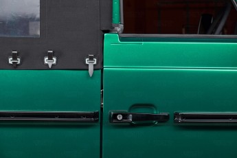 2A-017-Convertible-Mercedes-G-250-070192