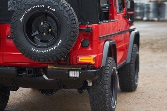 2B-010-Convertible-Mercedes-G-250-086494