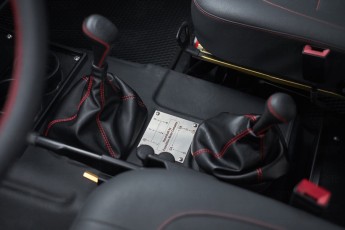 2B-037-Convertible-Mercedes-G-250-086494