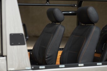 2B-015-Convertible-Mercedes-G-250-070868