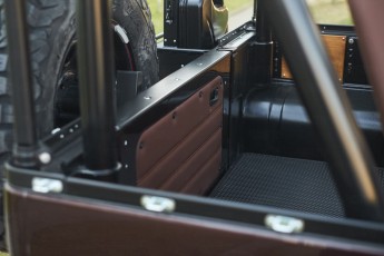 2B-027-Convertible-Mercedes-G-250-069948