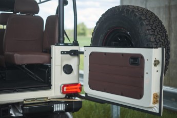 2B-040-Convertible-Mercedes-G-250-084177org