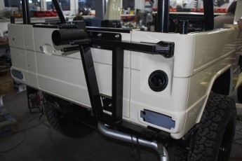 3-007-Convertible-Mercedes-G-250-084177org