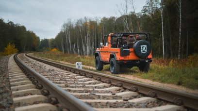 1-004-Convertible-Mercedes-G-250-067572