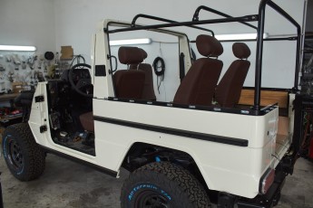 3-021-Convertible-Mercedes-G-250-086775