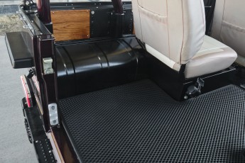 2B-046-Convertible-Mercedes-G-250-083813