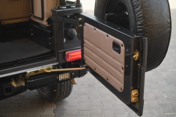 2B-021-Convertible-Mercedes-G-250-091085