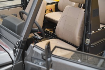 2B-023-Convertible-Mercedes-G-250-091085