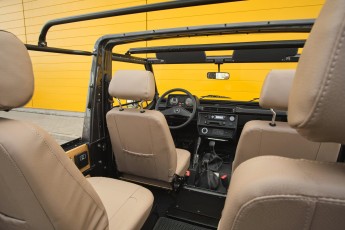 2B-025-Convertible-Mercedes-G-250-091085