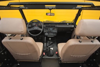 2B-026-Convertible-Mercedes-G-250-091085