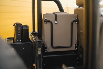 2B-028-Convertible-Mercedes-G-250-091085