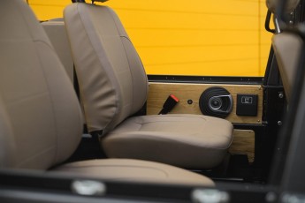 2B-029-Convertible-Mercedes-G-250-091085