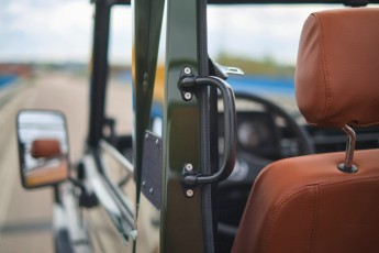 2B-030-Convertible-Mercedes-G-250-076192