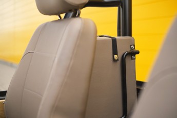 2B-034-Convertible-Mercedes-G-250-091085