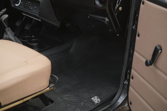 2B-040-Convertible-Mercedes-G-250-091085