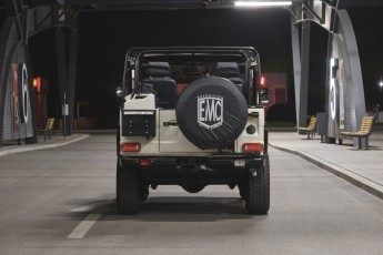 2A-003-Convertible-Mercedes-G-250-082571