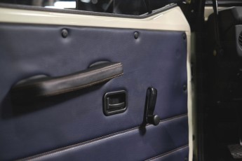 2A-021-Convertible-Mercedes-G-250-082571