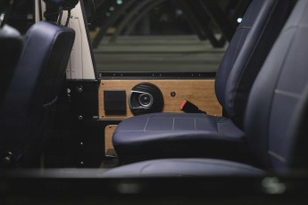 2A-035-Convertible-Mercedes-G-250-082571