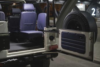 2A-037-Convertible-Mercedes-G-250-082571