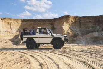 2B-001-Convertible-Mercedes-G-250-082571