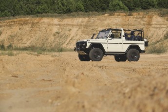 2B-007-Convertible-Mercedes-G-250-082571