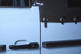 2A-025-Convertible-Mercedes-G-250-082761