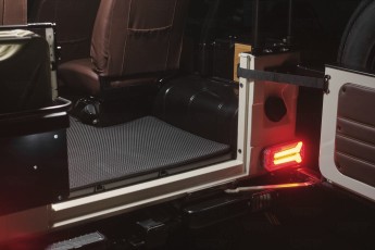 2A-027-Convertible-Mercedes-G-250-080095_2