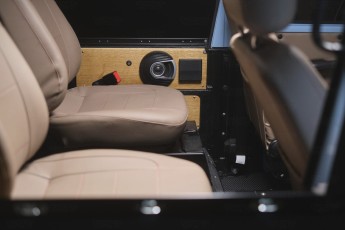 2A-044-Convertible-Mercedes-G-250-082761