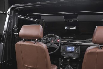 1-004-Convertible-Mercedes-G-250-076910