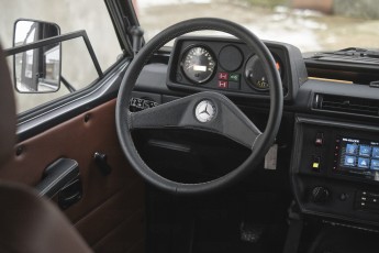 2B-030-Convertible-Mercedes-G-250-082446