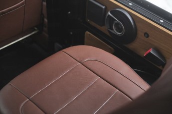 2B-035-Convertible-Mercedes-G-250-082446