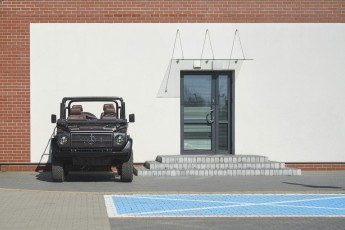 2B-004-Convertible-Mercedes-G-250-077811