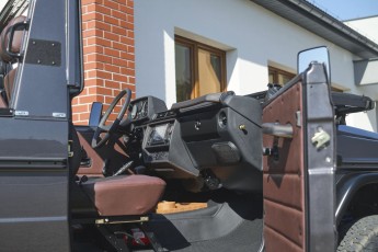 2B-030-Convertible-Mercedes-G-250-077811