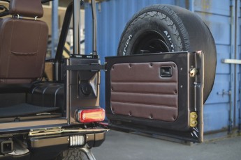 2B-043-Convertible-Mercedes-G-250-077811