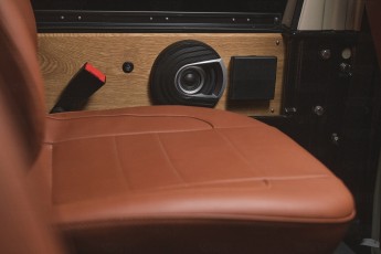 2A-043-Convertible-Mercedes-G-250-082283