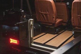 2A-046-Convertible-Mercedes-G-250-082283