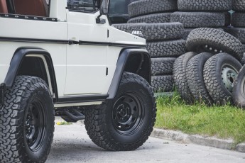 2B-015-Convertible-Mercedes-G-250-082283