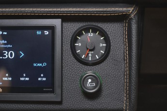 2A-030-Convertible-Mercedes-G-250-082249